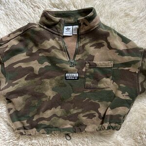 Adidas Woman’s Camo Crop Sweatshirt